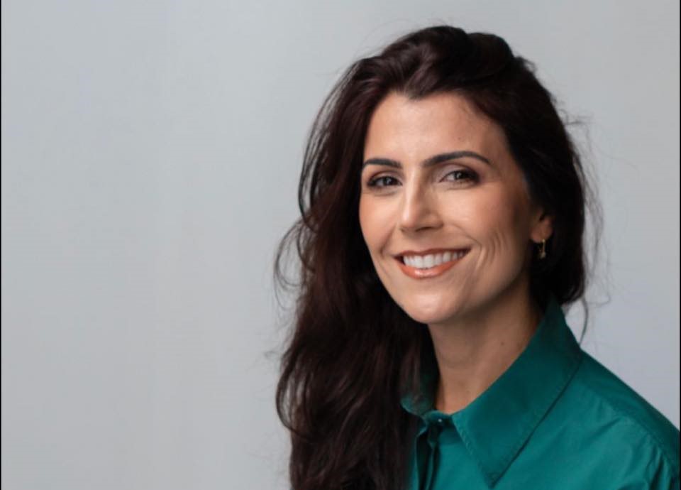 Para Manuela, “a saída para os problemas do Brasil e do mundo, passa pelas mulheres”, e o livro trat